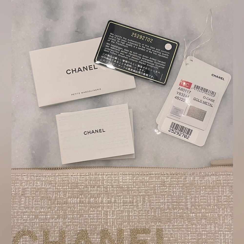 Chanel Deauville O-Case - Picture 7 of 9